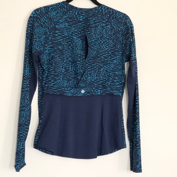 Lululemon Cover Me Long Sleeve 8 - Picture 7 of 11